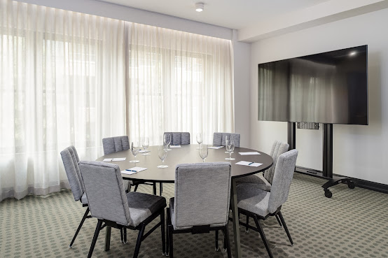 The Flat Iron Hotel by null