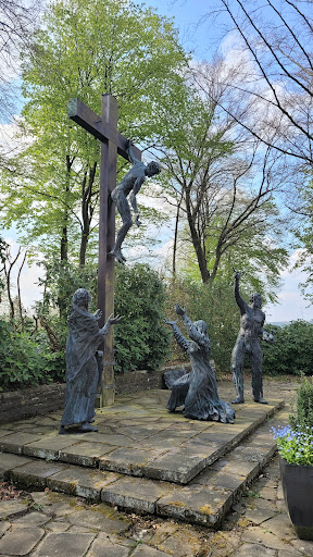 Vorplatz der St. Josef Kirche (Parkplatz) Hürtgenwald-Vossenack - Thumbnail