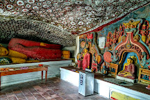 Visit Ravana s Cave on your trip to Ella or Sri Lanka 