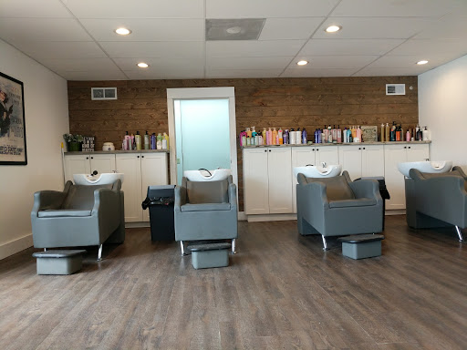 Guys & Dolls Beauty Salon