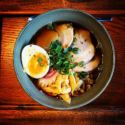 Photo n°77 de Yoj les Terrasses du Port à Marseille (Restaurant de sushis)