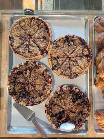 Lazy Lady Baking Co. by null