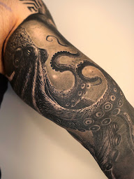 Photo n°34 de Euphorbia - Salon de tatouage à Nantes (Décorateur d'intérieur)