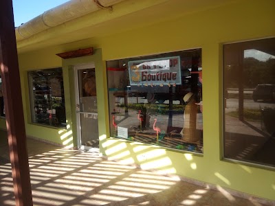 Photos of Gift Shop And Cigar Louge Mongui-Mayeya