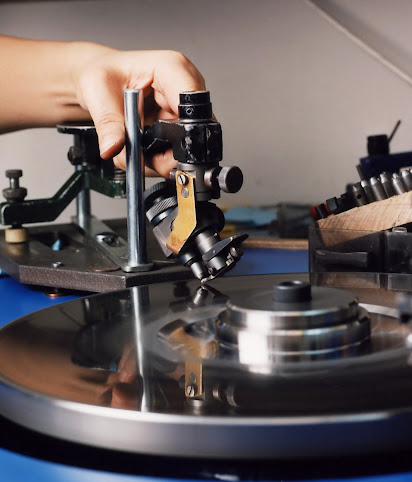 NWT Diamond and Jewellery Centre by null