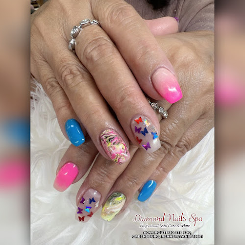 Diamond Nails interior view