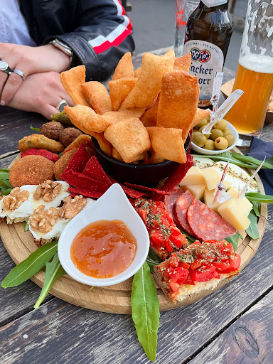 Memphis Pub - Visual