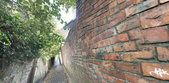 Reviews of Brandling Park in Newcastle upon Tyne - Parking garage