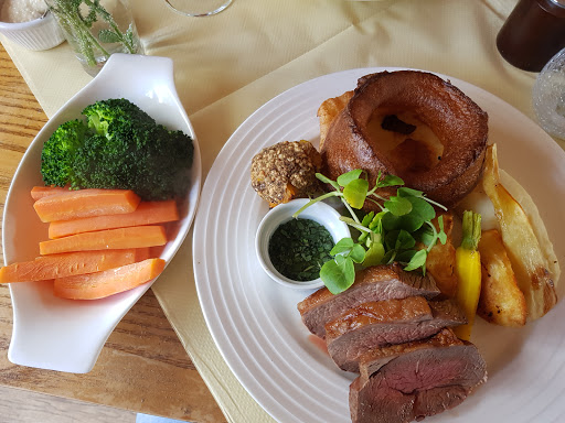 Oscar's Inn - Visual