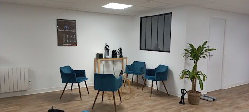 FF STUDIO - Renata França