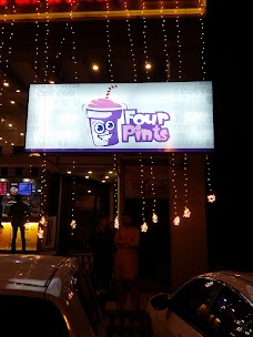 Four Pints lahore