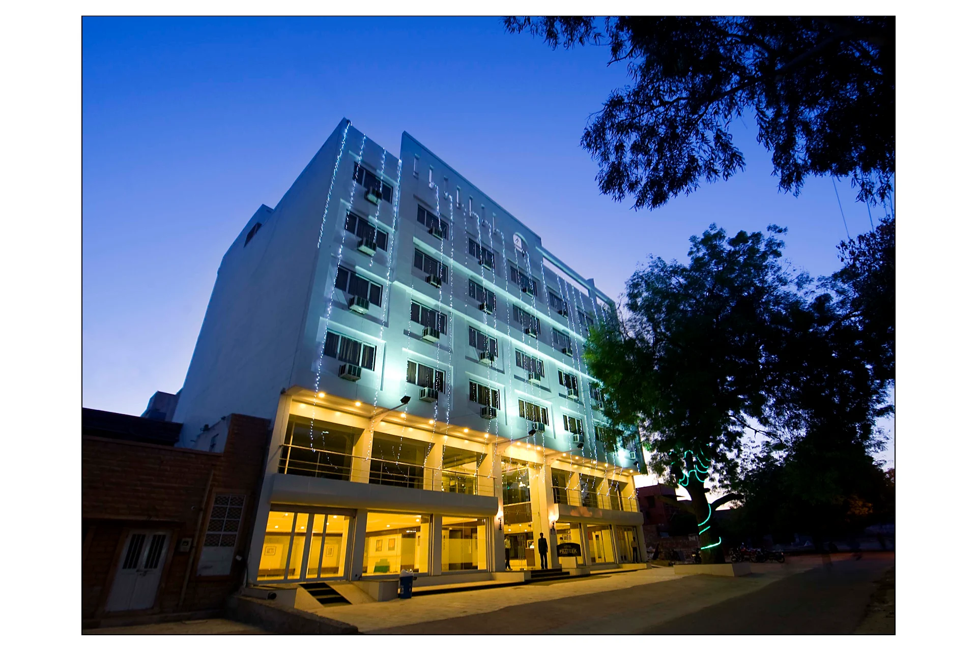 HOTEL PRATEEK
