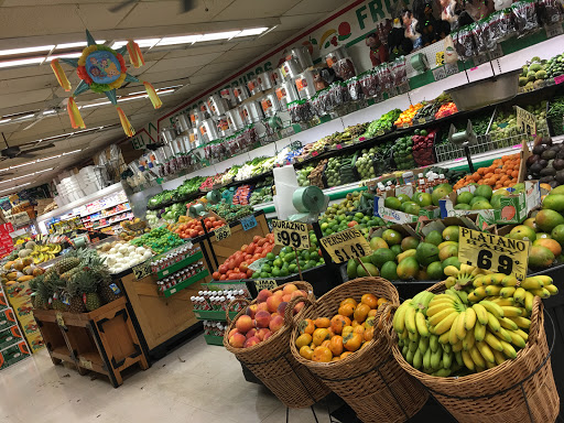 La Casa Del Pueblo Market Gallery - United States