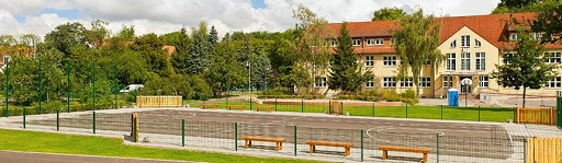 Elementary school at Rose Park