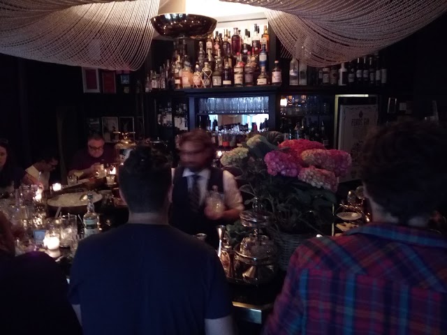 Roberto American Bar