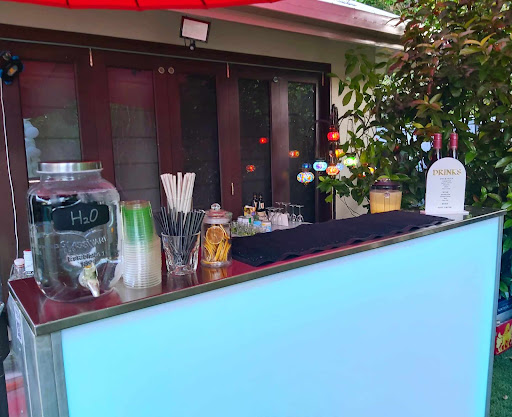 Lu's Crew Bars & Bevvies
