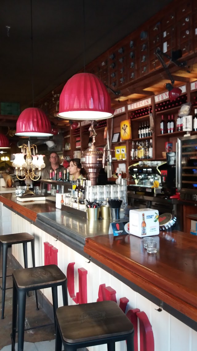 Taberna El Clavo
