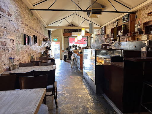Cafe Ray - Visual