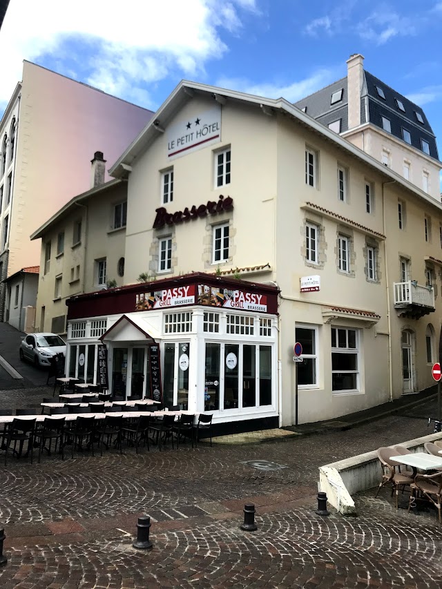 Le Petit Hôtel