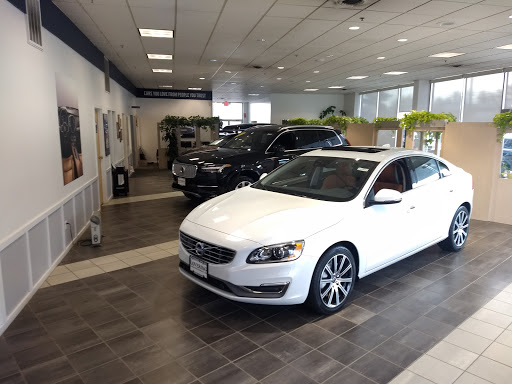 Lovering Volvo Cars Concord - Thumbnail
