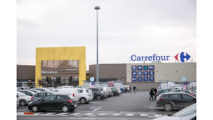 Photo n°1 de Carrefour Location à Saint-Michel-de-Maurienne (Agence de location de fourgonnettes)