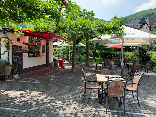 STUMBERGERS CURRY Weinterrasse-Grill-Biergarten-Cafe