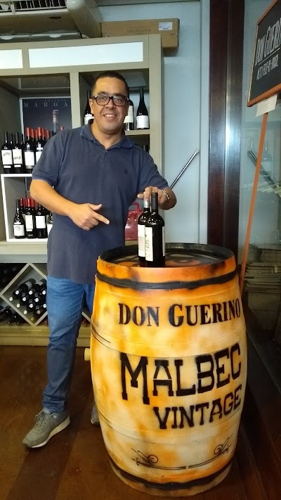 Photos of Bacco&acute;s Vinhos