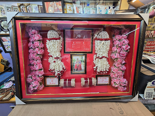 PRESERVE YOUR WEDDING MEMORIES WITH ATTACHED WARM LIGHT LED FRAMES post image