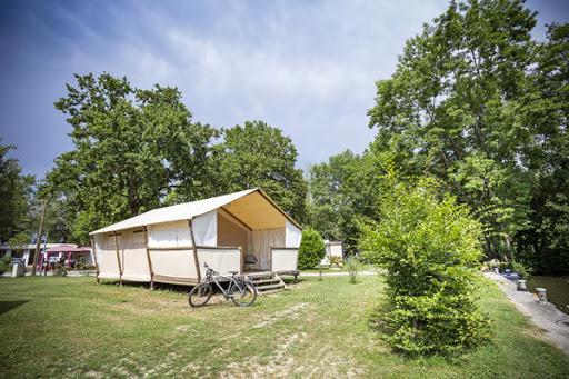 Photo de Camping La Pinède