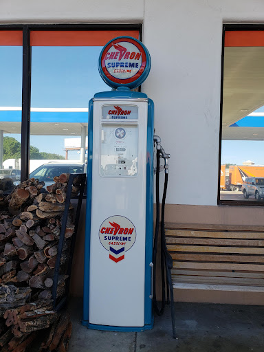 Chevron Junction Gallery - United States