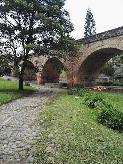 Photos of Arcada De La Herreria