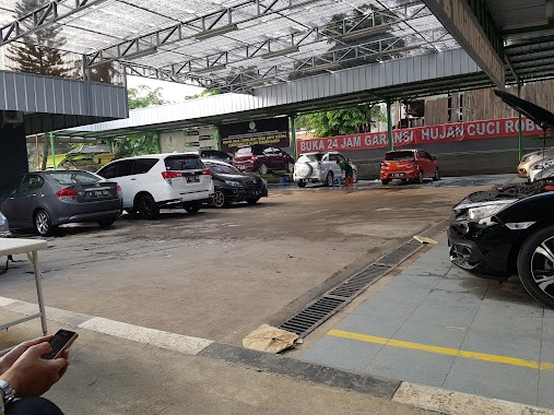 Carwash Park, Author: Marzuki Marzuki