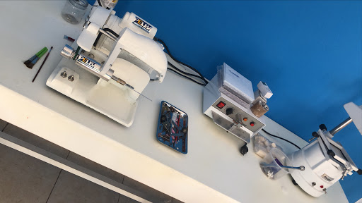 Laboratorio CM Dental