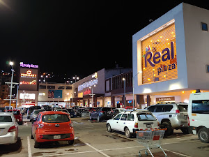 plazaVea hiper Realplaza Cusco 0