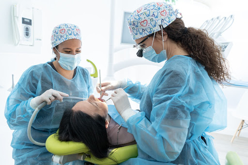 AVILÉS Clínica Dental