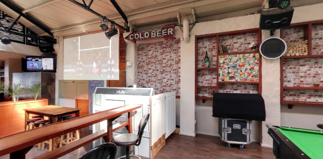 Comments and reviews of Crowded House Bar & Eatery