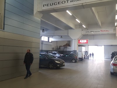 Photos of Peugeot & Citroen