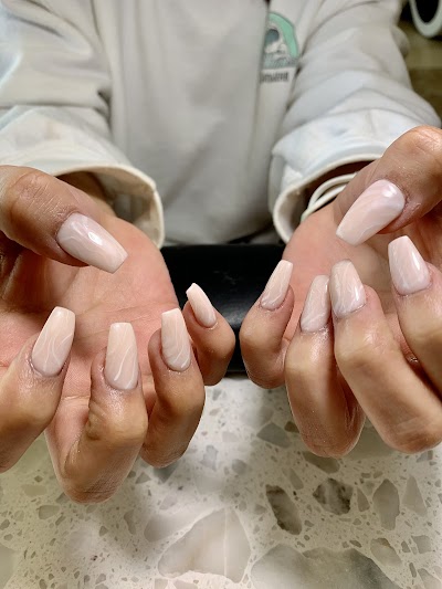 V NAILS and SPA