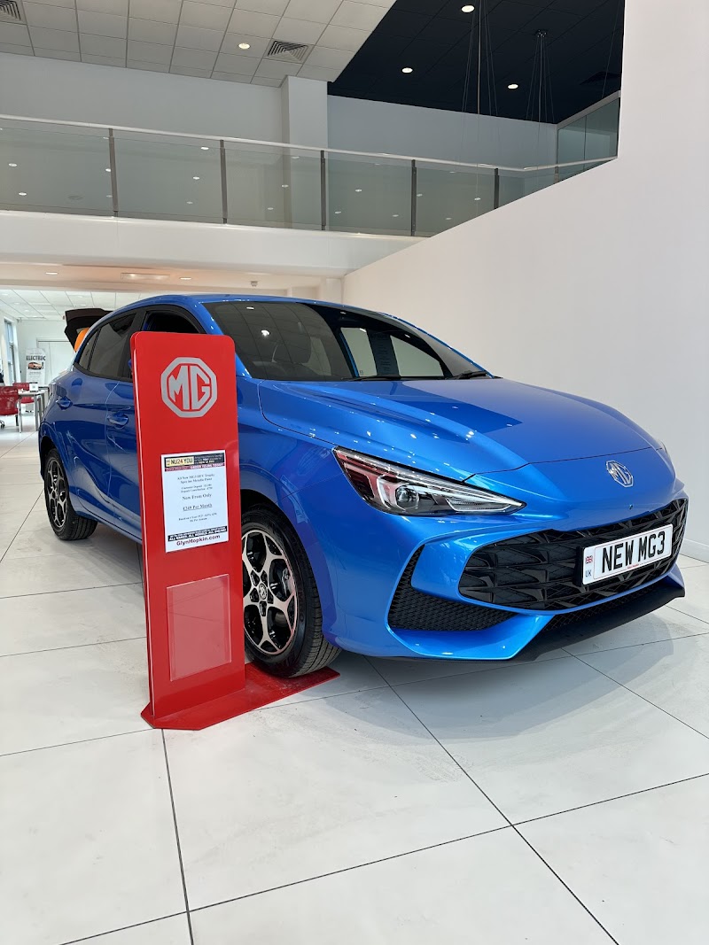 Glyn Hopkin MG St Albans photo 3