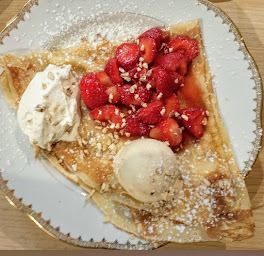 Photo n°26 de Crêperie Le Q de Poule Pornic & livre voyageur à Pornic (Bibliothèque)