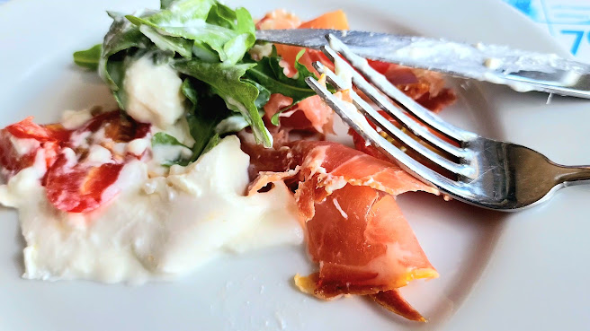'O Munaciello MiMo District Neapolitan Pizza by null