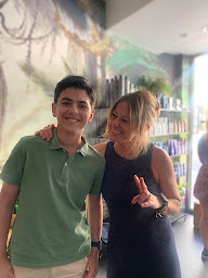 Photo n°14 de Oxypur coiffure à Paris (Salon de coiffure)