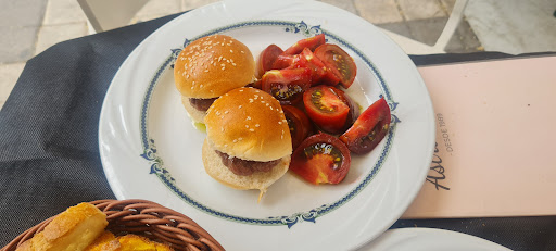 Restaurante Astral - Cafetería - Cochinillo - Cocina méditerranea - Astral Café - Thumbnail