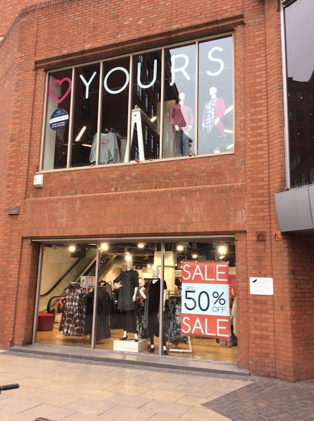 Yours Clothing