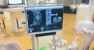 Photo n°1 de Docteur Marc CREMADES à Luynes (Orthodontiste)