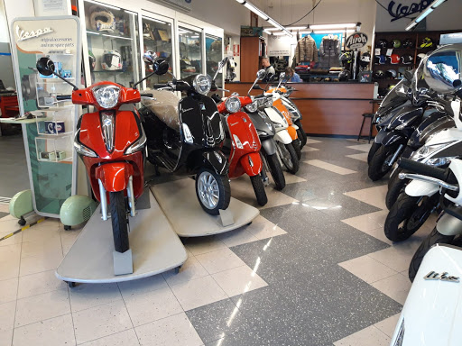QUATTRONE MOTORI - Thumbnail