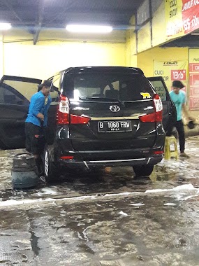 LOMO Carwash Condet - Cuci Mobil 24 Jam, Author: Trijoko Siswanto