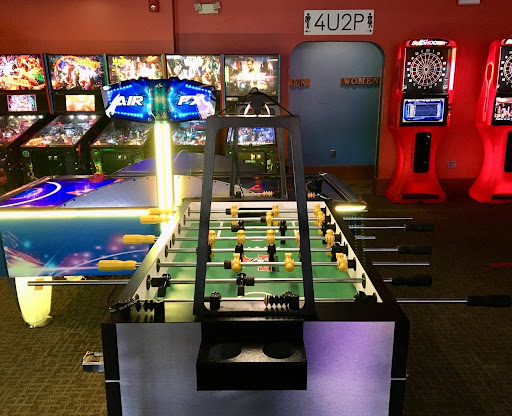 Mister's Bar and Lanes - Thumbnail