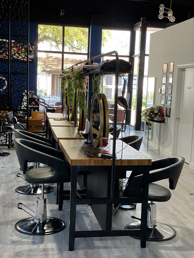 Midtown Miami Salon - Thumbnail