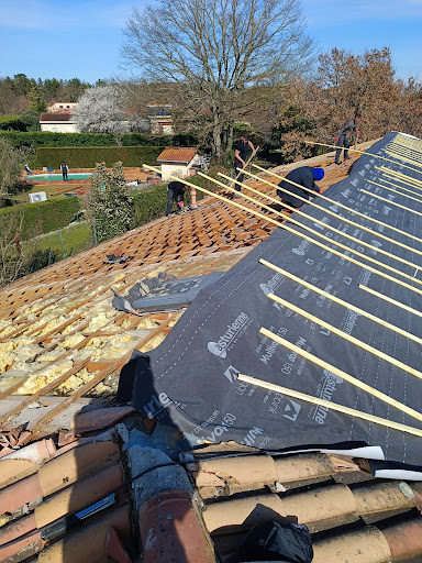 Photo de couvreur LB renovation à Saubrigues (40230)